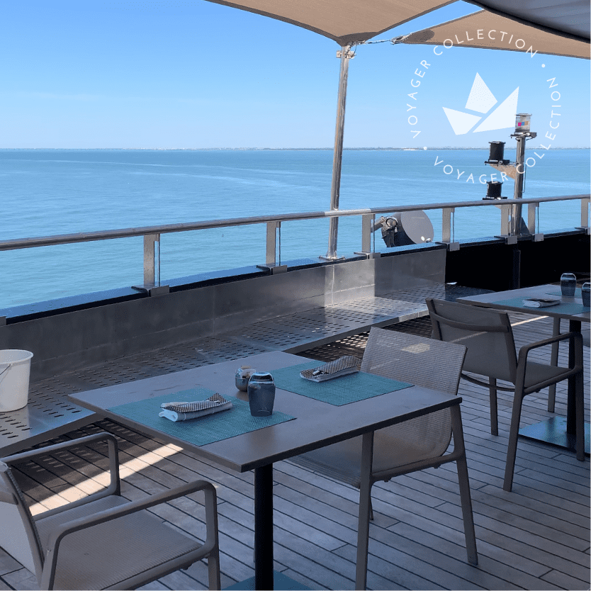 Azure Bar & Café