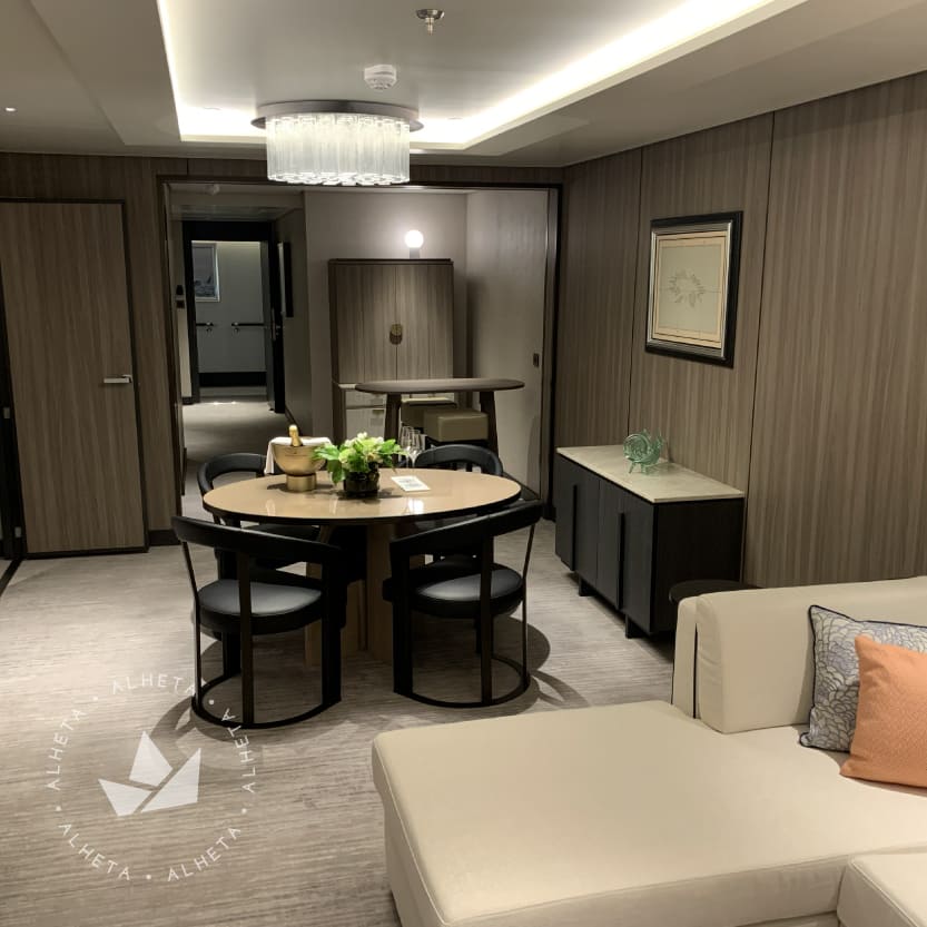 Concierge Suite [664] Sala