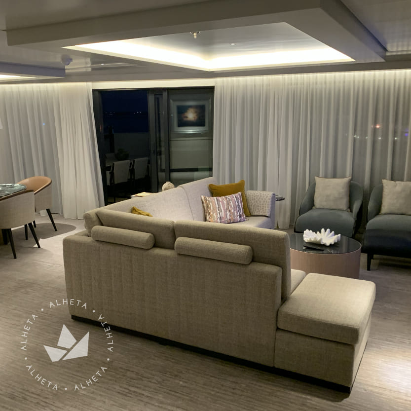 Owner’s Suite [833] Sala