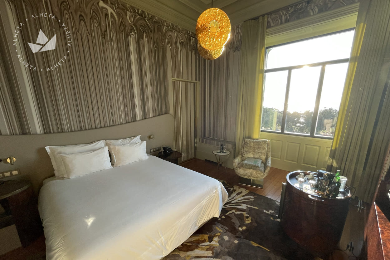 Suíte "Manor House Ocean Front Room"