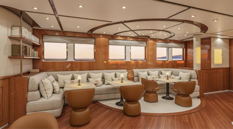 Main Saloon | Aqua Lares