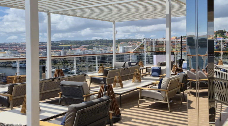 Sky Bar On 14 | Explora I