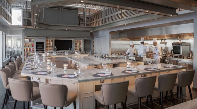 S.A.L.T. Chef's Table | Silver Ray